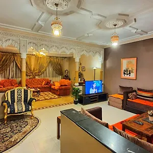 Oranger Family House Center, Private Large House, Terasse Garden View, Free Parking , Marrakesh Morocco